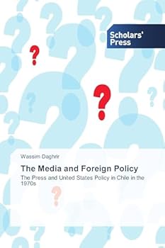 Paperback The Media and Foreign Policy Book