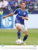 Schalke 04 Posterkalender 2025: Spektakuläre Spielerfotos der Stars des FC Schalke 04 in einem großen Fußballkalender. Ein Blickfang für alle Fans! Format 34 x 44 cm