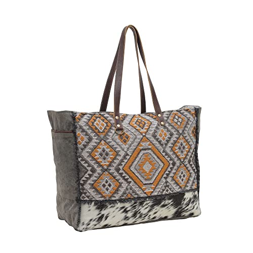 Myra Bag Western Leather Weekender Bag for Women - Geometric Penny2