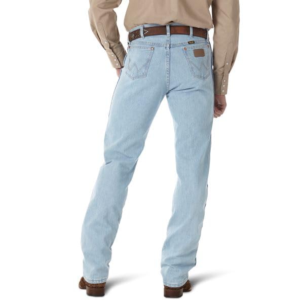 Image of Wrangler Men's Retro Slim Fit Straight Leg Jean
