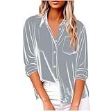 Alliez le style à l'utile grâce à ses deux poches plaquées. Idéales pour réchauffer les mains ou glisser vos petits essentiels comme votre téléphone ou vos clés, elles renforcent le côté pratique et décontracté de la veste.