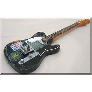 Joe Strumer The Clash Guitare miniature - Les Beatles, Paul McCartney, John Lennon, RIngo Starr, George Harrison Joe Strumer The Clash Guitare miniature – Image 3