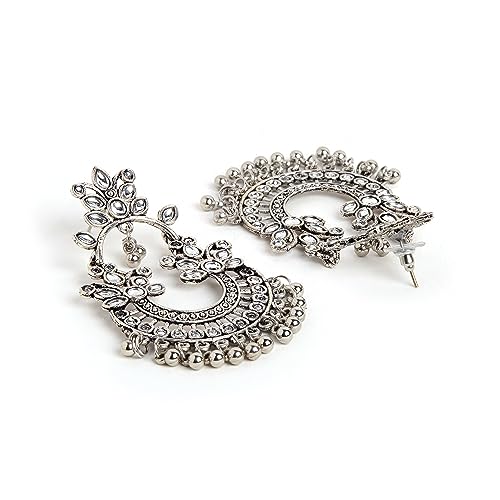Cultural Elegance Ethnic Earrings with Detailing