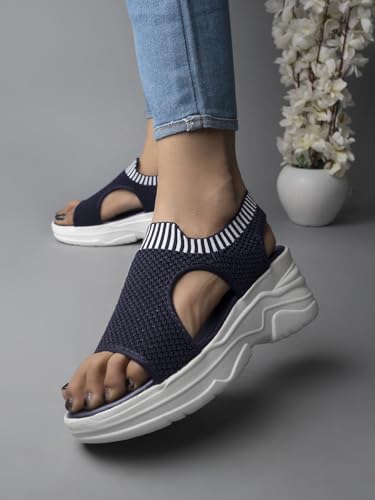Image of Shoetopia Women buckle Sandal