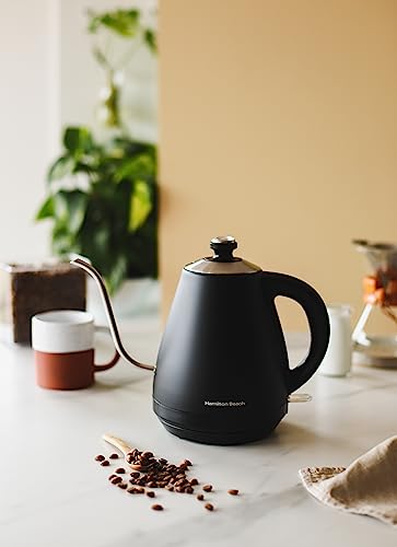 Chaleira Elétrica Pescoço de Ganso, Inox Preta, 110v, Hamilton Beach glide