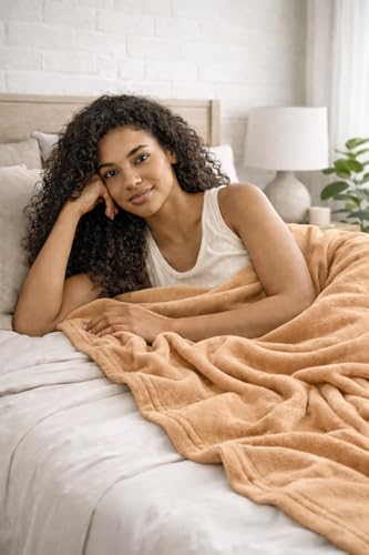 Image of Fleece Blanket 300 TC All Season Solid /Plain Light Weight Polar Fleece Single Bed Blanket (230 x 150 cm,Skin Friendly) (Beige)