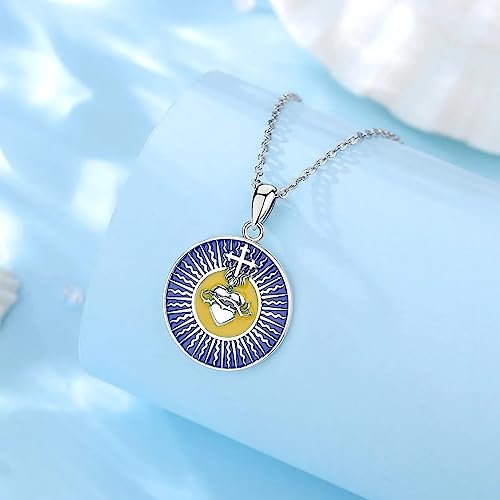 Collier Claddagh en argent pour hommes et femmes, l'accessoire idéal pour sublimer vos tenues