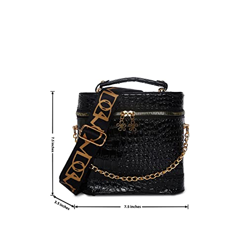 Image of Haute Sauce Textured Zip Lock Hand Bag with Chain Strap (AZ HSHB1050)