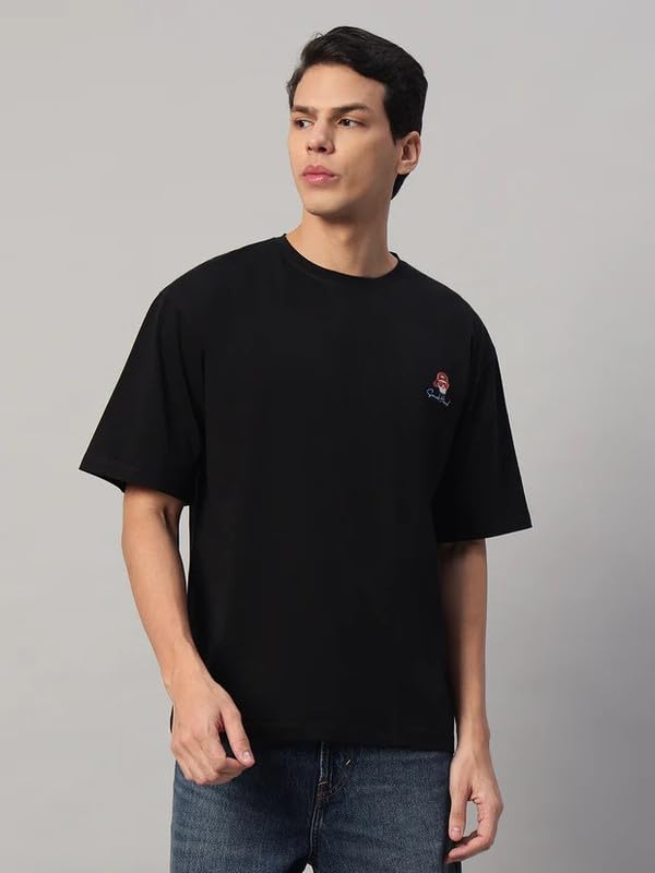 Image of Urban Chill Black T-Shirt with Iconic Back Print - Bold Streetwear for Men