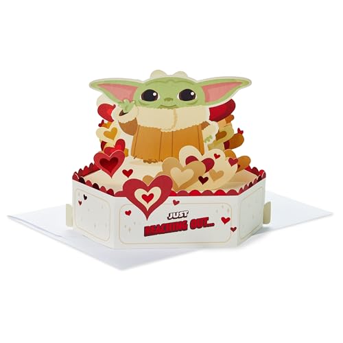 Hallmark Paper Wonder Star Wars Muttertag Pop Up Karte (Baby Yoda) zum Jahrestag, romantischer Geburtstag, Liebe, 4. Mai