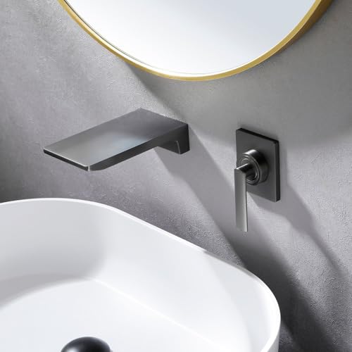 Robinetterie noire cascade pour créer une ambiance spa moderne chez soi
