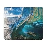 Revêtement en tissu lisse : tapis de souris imprimé tortue d'animaux marins flottant sous l'eau au-dessus du récif de corail imprimé par le revêtement en tissu lisse de haute qualité, offrant une glisse sans couture et un mouvement de suivi précis, sans introduire de friction excessive. Le matériau est également doux pour la peau, vous permettant de travailler efficacement et confortablement.