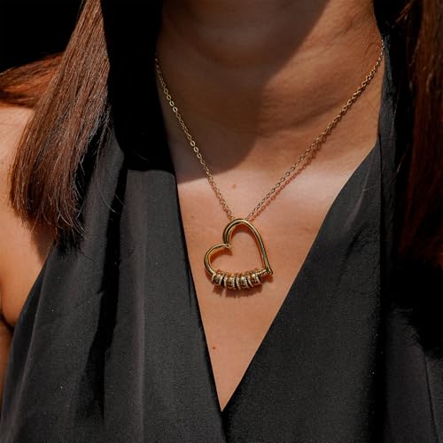 ziella To My Mom Necklace -Family's Love Engraved 1-7 Name Pendant with LED Gift Box, Customized Necklaces for Women,Personalized Heart Custom Name Gift for Mother's Day2