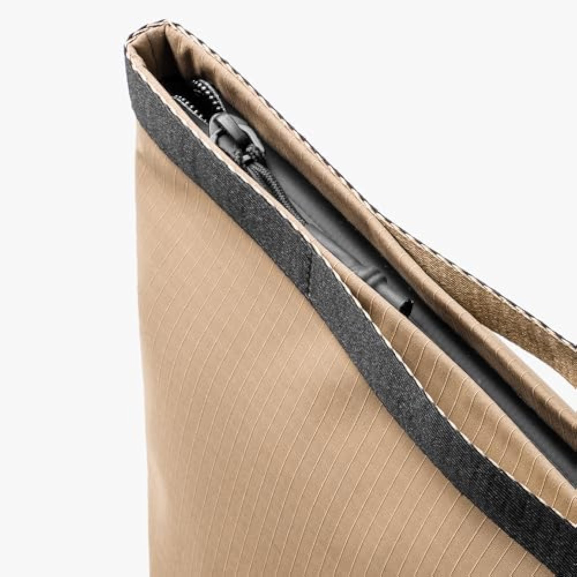 Small Pivot Carry All Pouch for Men and Women