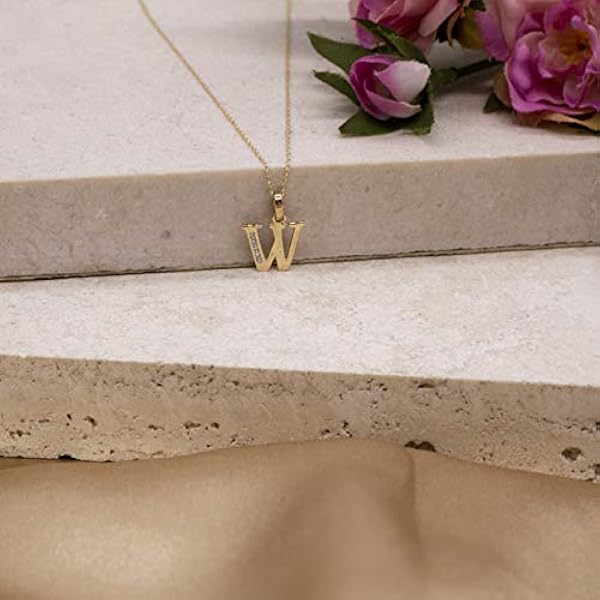 Carissima Gold Dam 9 ct gult guld kubisk zirkon initial A-Z hänge på 9 ct gult guld 0,4 mm prins av Wales kedja halsband av längd 46 cm/18 tum