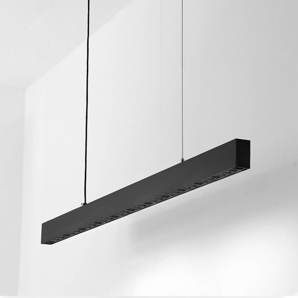 Luminaria colgante larga lineal para comedor que elimina sombras gracias a sus 4 focos de metal