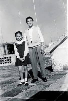 Amazon.co.jp: 貴重ブルースリー／「LEE SIU LOONG MEMORIES OF THE