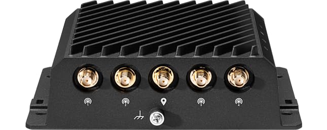 Image of R980 WiFi Router with 1-yr NetCloud Mobile Router Essentials Plan, (5G Modem 4FF SIM Slots, and Embedded eSIM), no AC Power Supply or Antennas, Global