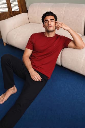 Image of Van Heusen Men's Crew Neck T-Shirt - Soft & Breathable Cotton | Regular Fit | Comfortable Everyday Casual Wear | Short Sleeves | Summer Favorite |Solid Colors | Style 60052|Available in Pack of 1 & 2