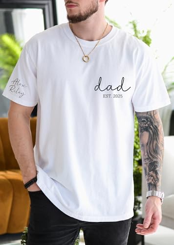 Custom Dad Shirts with Kid Name Personalized Dad Tshirt New Daddy Shirts for Men New Baby Girl Daddy Est 2025 T-Shirt Birthday from Daughter2