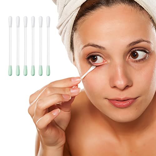 Bâtonnets de coton pour le démaquillage évitant les bavures de mascara grâce à la vitamine E