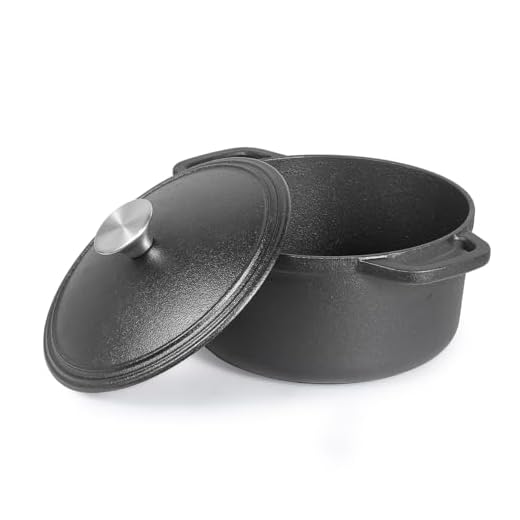Commercial Chef 3.4-Qt. Dutch Oven with Lid, Cast Iron, CHCI340
