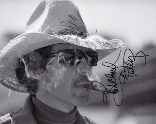 AUTOGRAPHED Richard Petty #43 STP Racing NASCAR LEGEND COWBOY HAT Vintage Signed 8x10 Inch NASCAR Glossy Photo with COA