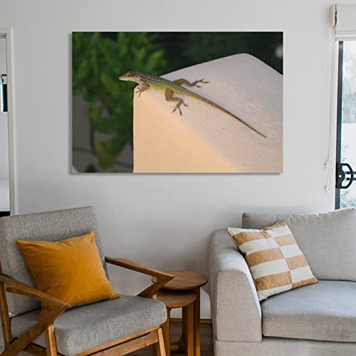 Photography Poster Reptile Lizard Art White Painted Block Wall Wall Decor Canvas Wall Art Prints For Wall Decor Room Decor Bedroom Decor Gifts 24X36Inch(60X90Cm) Frame-Style #TOP5