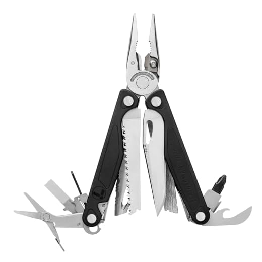 Leatherman Charge Plus TTi - Multiherramienta de titanio con bloqueo incluyendo navajas, alicates, sierra y destornillador, de camping y de pesca., en acero inoxidable