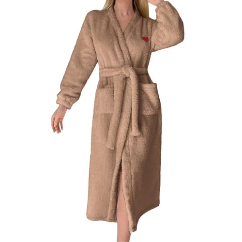 Ensemble chemise de nuit flanelle et peignoir satin pour des soirées cocooning et sexy en XXL