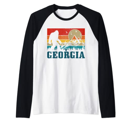 Georgia Bigfoot Vintage Montañas Senderismo Camping Regalo Camiseta Manga Raglan