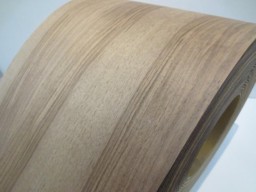 In vero legno impiallacciato con colla