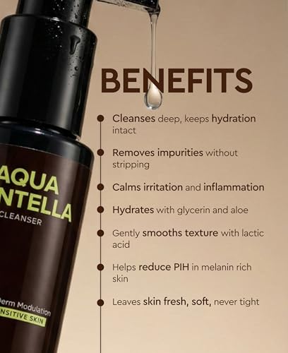 Image of R.O.A Skincare Aqua centella dry skin face wash for glowing hydrated skin