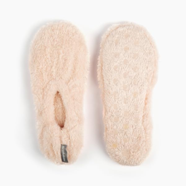 Brookstone Plush Footies - Slippers with Memory...