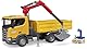 bruder 03551 - Scania Super 560R Baustellen LKW mit Kran & 2 Paletten - 1:16 Fahrzeuge, Baufahrzeug, Kranwagen, Lastwagen, Spielzeug ab 4 Jahre
