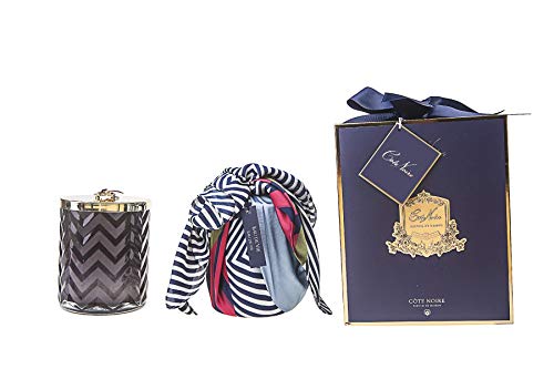 Cote Noire Coffret cadeau avec bougie parfumée à chevrons bleu marine et écharpe - Eau de vie Cover