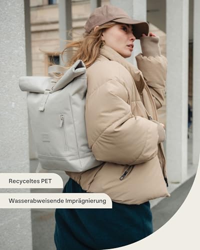 Johnny Urban Rucksack Damen & Herren Klein Rosa - Robin Small - Kleiner Rolltop Daypack mit 12 Zoll Laptopfach - Tagesrucksack für Uni City Business - Wasserabweisend