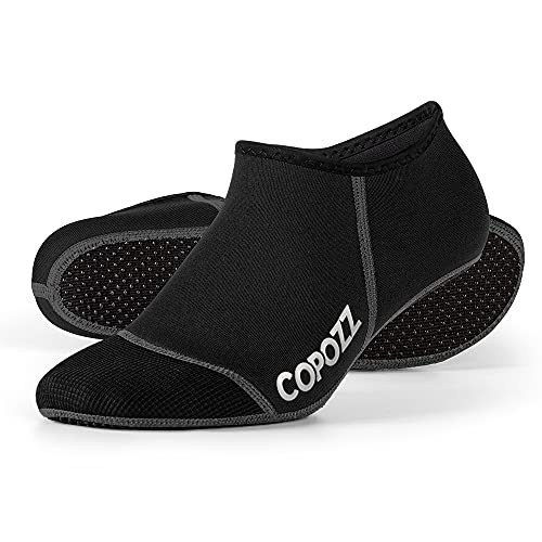 COPOZZ Taucher-Wassersocken, 3 mm Neopren-Tauchsocken, rutschfest, Thermoflossen-Socken zum Schwimmen, Schnorcheln, Surfen, Kajakfahren, schwarz, XX-Large Cover