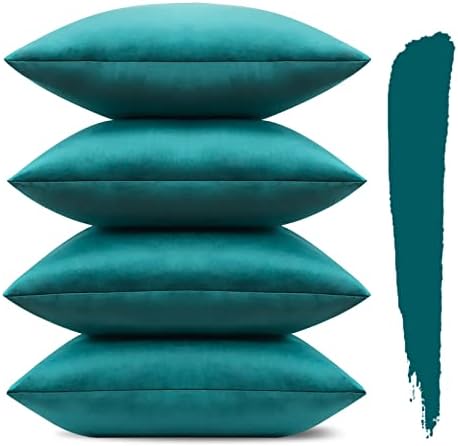 Sungeek Set of 4 Decorative Cushion Covers Solid Soft Velvet Pillow Covers with Invisible Zipper Square Throw Pillow Cases for Sofa Car Patio Bedroom Living Room 45x45cm Light Pink