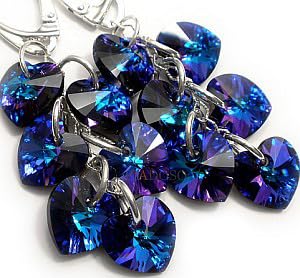 Boucles d'oreilles longues cœurs héliotrope en argent pour sublimer vos tenues de soirée