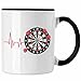 Trendation - Darts Herzschlag Tasse Geschenk f&uuml;r Dart Spieler Hobby Geschenkidee (Schwarz)