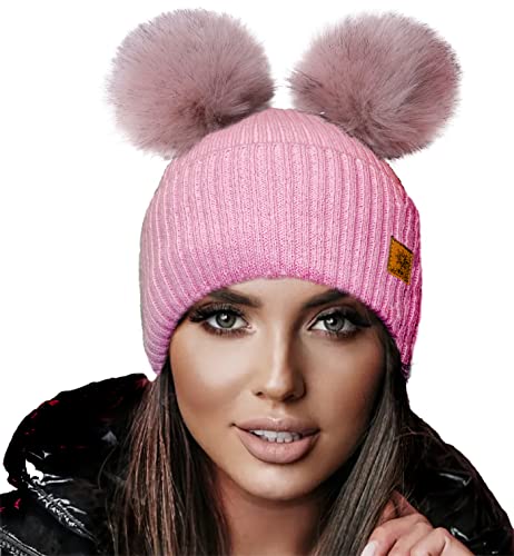 4sold Damen Wintermütze mit Zwei Pom Poms weiche warme Strickmütze Handmade in Polen gefüttert mit Fleece süße Beanie für Winter Ski & Alltag