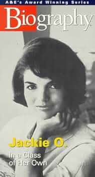 その他 Biography: Jackie O [VHS] Amazon.com: Biography - Jackie O.: In a Class of Her Own