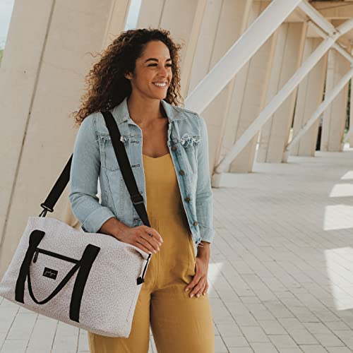 Image of Jadyn Lola Travel Bag, Weekender /Overnight Duffel, Gym Tote Bag for Women, Men, Desert Leopard, One Size, Weekender Bag