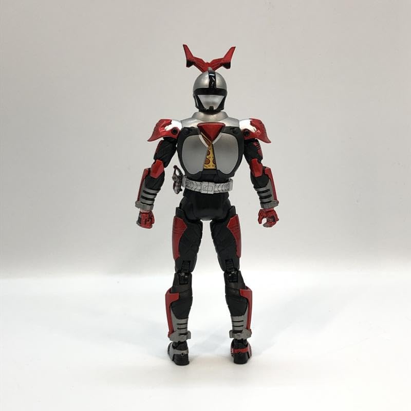 Amazon.co.jp: 真骨彫製法 ライダーカブト ハイパーフォーム 品