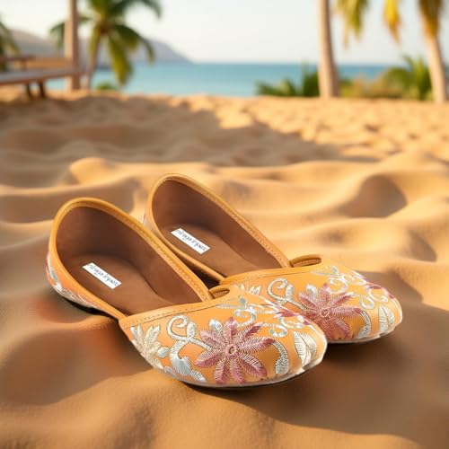 Image of Women Punjabi Embroidery Jutti with Beautiful Design