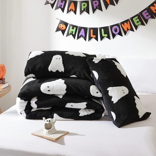 Smoofy Queen Black Comforter Set - Halloween Bedding Set Queen Size with White Ghost, Black Comforter Queen Bed Comforter Sets (1 Fluffy Queen Comforter and 2 Pillowcases)