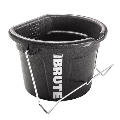 Rubbermaid Commercial Products Brute 5-Gallon 3-in-1 Flat-Back Feed Bucket with Hook-Hang-Carry Handle, RigidCell Strength, Pour Spout, USA Made for Horse & Livestock