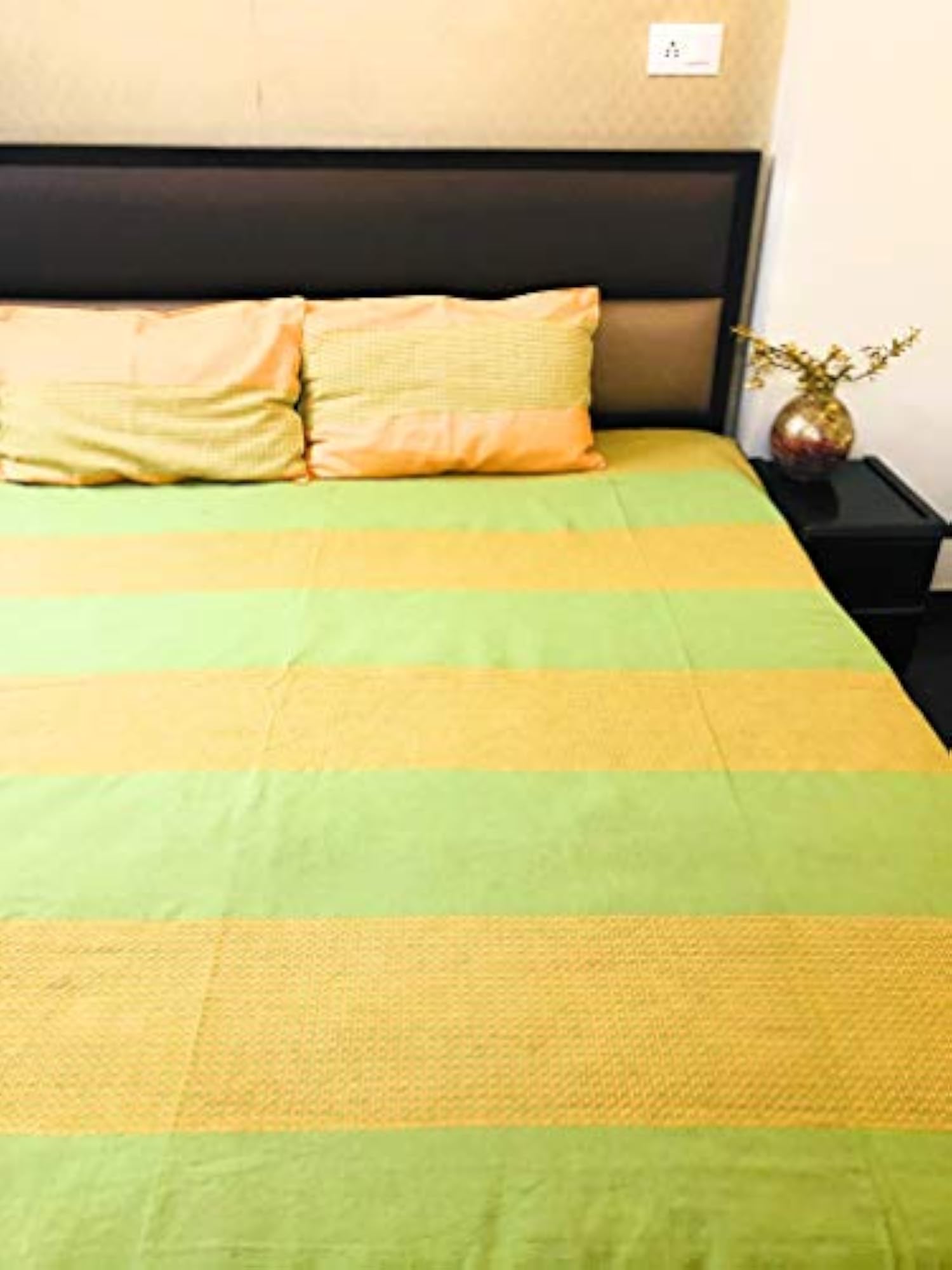 Handloom Cotton Double Bedsheet with 2 Pillow Covers, Woven Striped Design