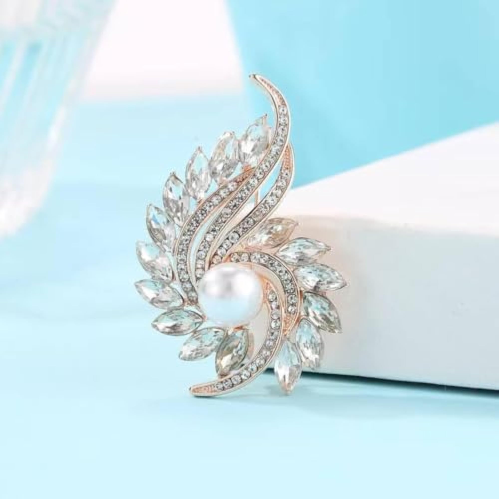 Rhinestone Luminous Crystal Suit Pin, Pentagram Star Brooch